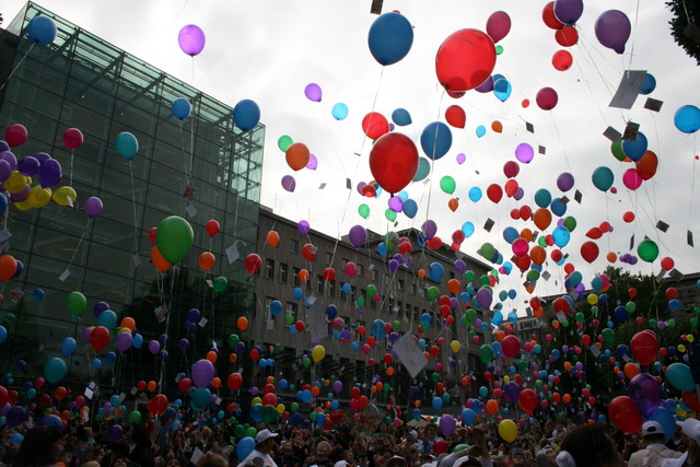 gal/2010/2010 Saitentwist Weltkindertag Burgplatz Essen 20.09.JugendhilfegGmbH Essen/2010 Saitentwist Weltkindertag Burgplatz Jugend Hilfe gGm20.09. 150.jpg
